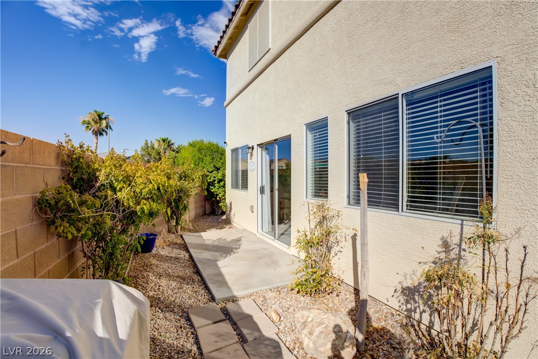9144 Starling Wing Place