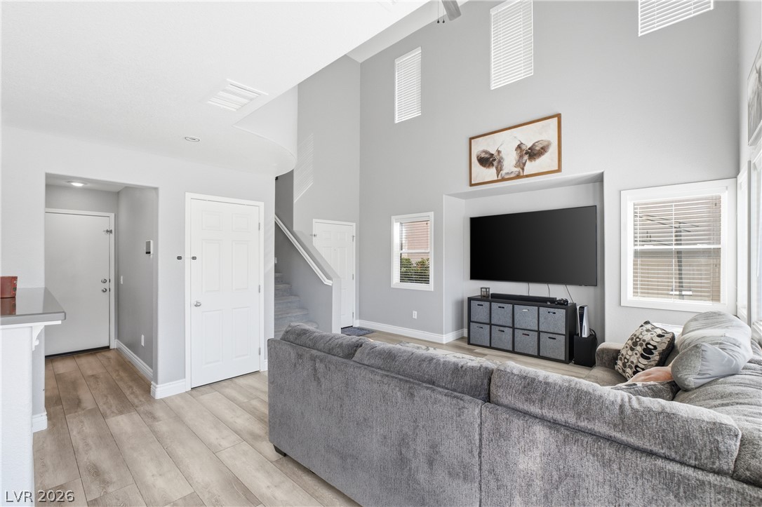 9144 Starling Wing Place