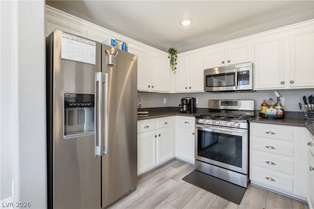9144 Starling Wing Place