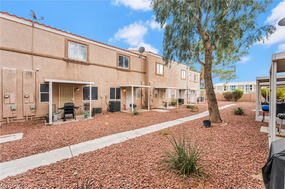 2207 Sleepy Court
