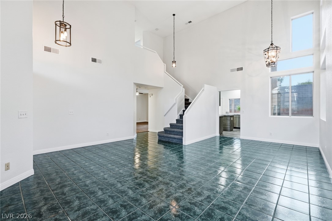 909 Blanco Caballo Way