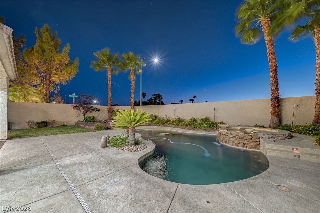 4387 Spooner Lake Circle