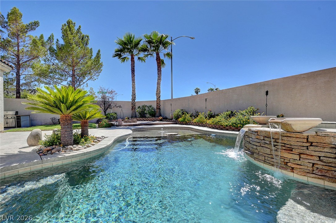 4387 Spooner Lake Circle