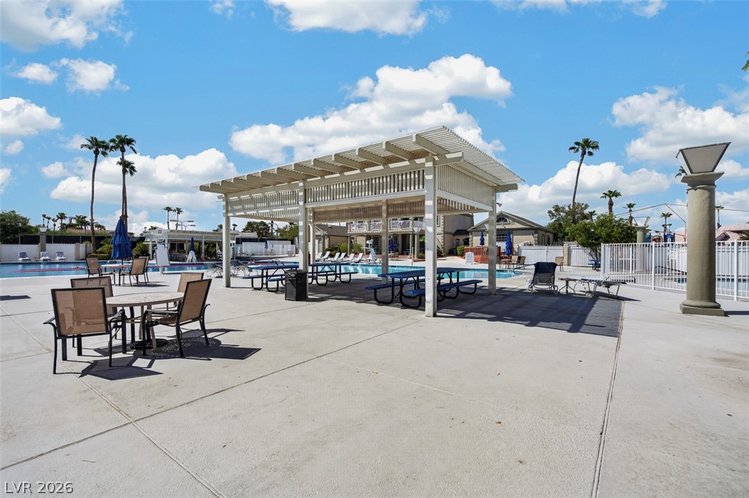 6673 Coral Falls Circle