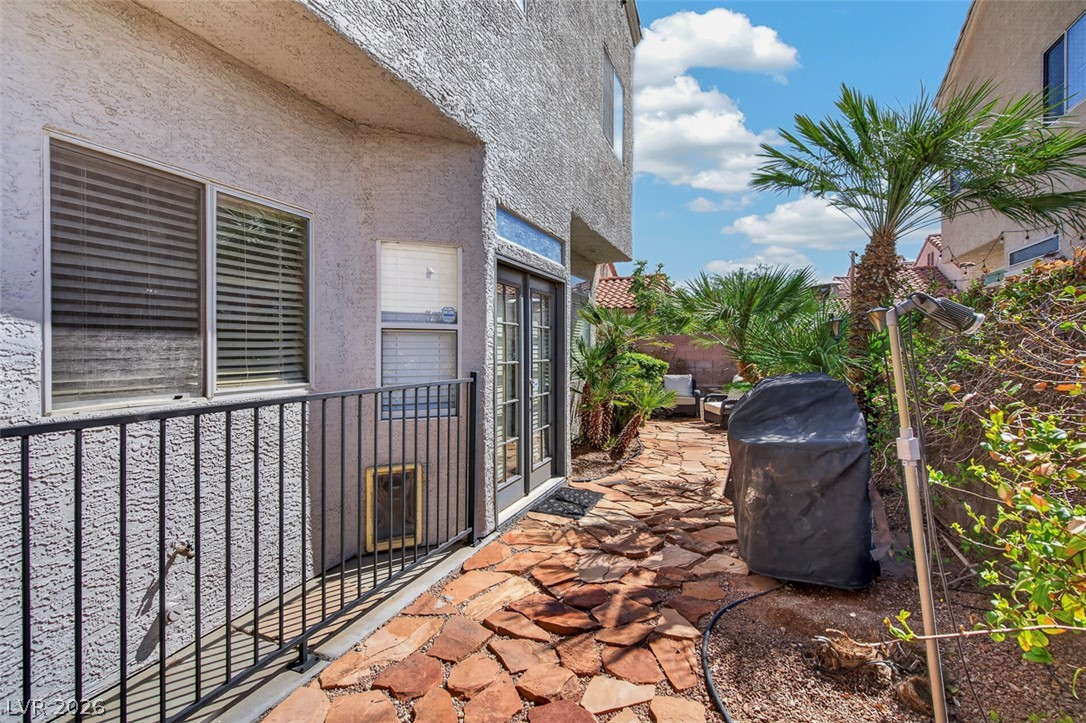 6673 Coral Falls Circle
