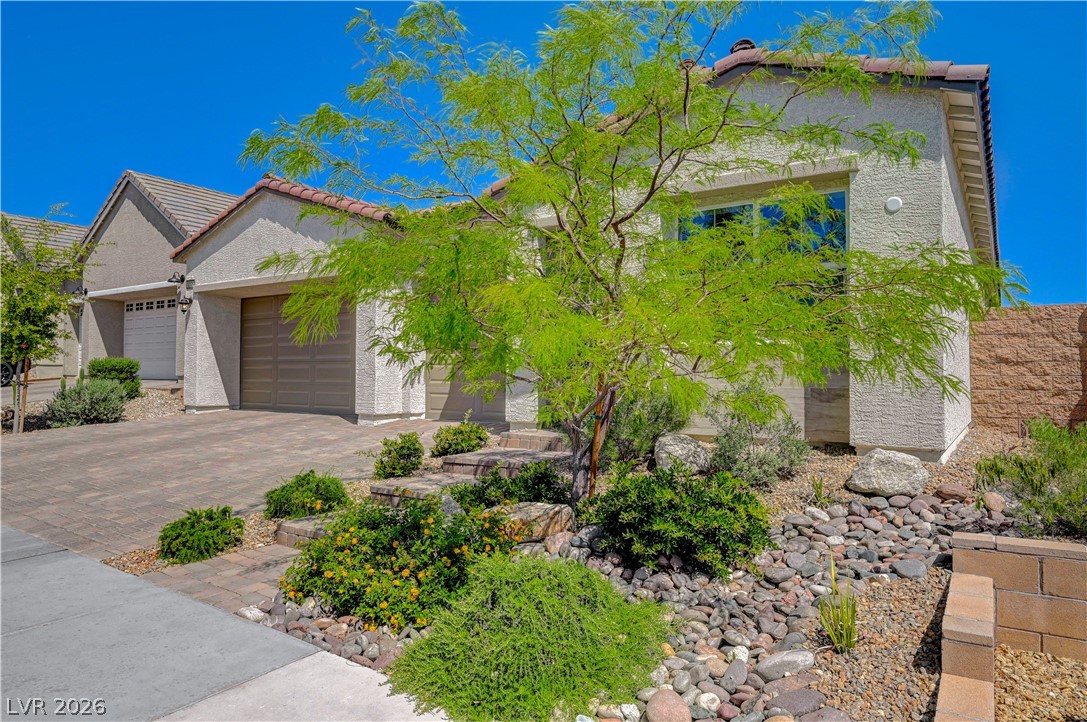 10124 Meandering Dell Avenue