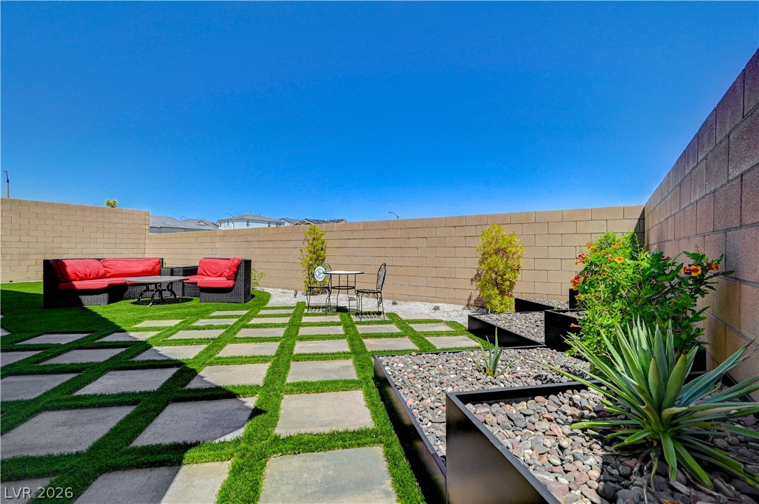 10124 Meandering Dell Avenue