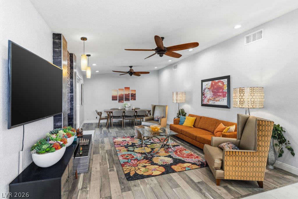 3327 Seminole Circle