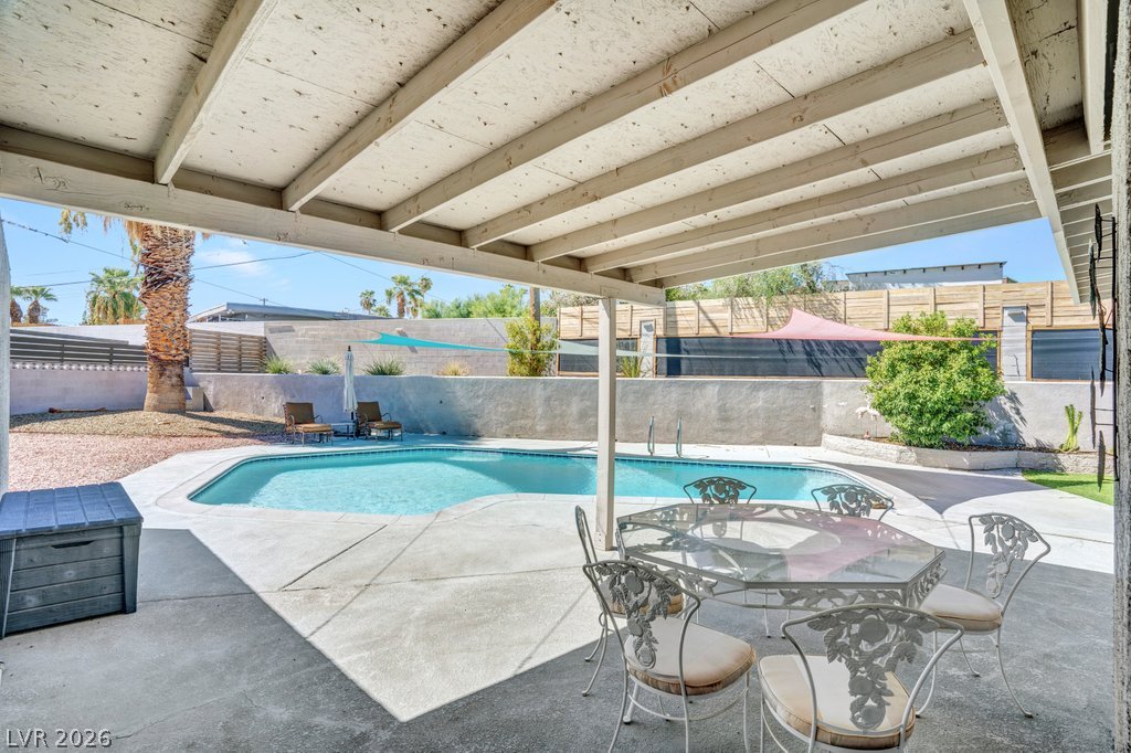 3327 Seminole Circle