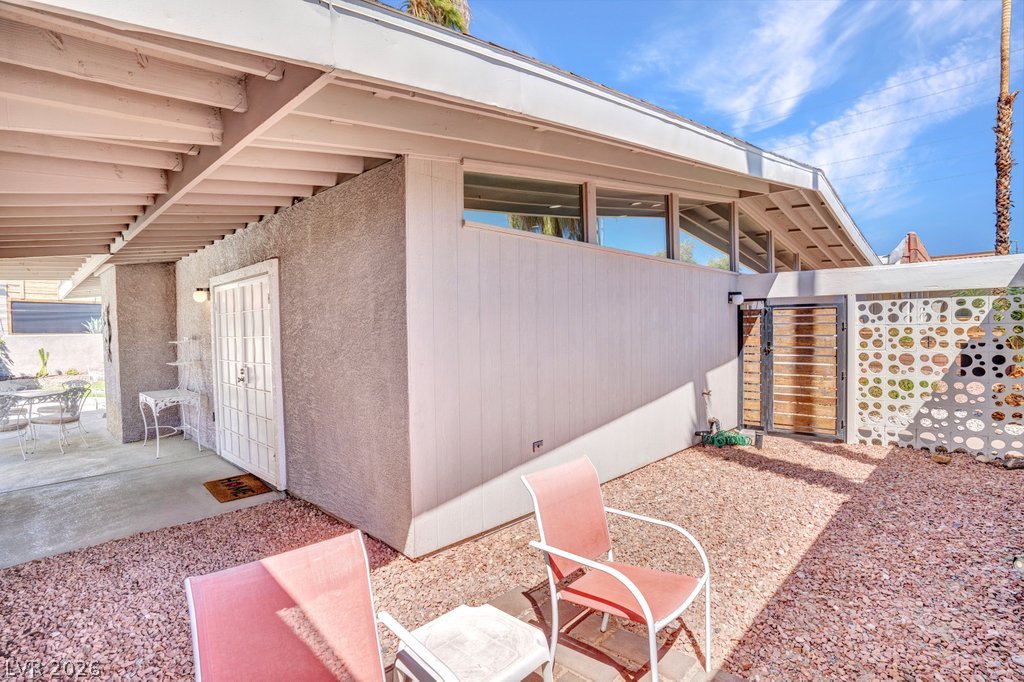 3327 Seminole Circle