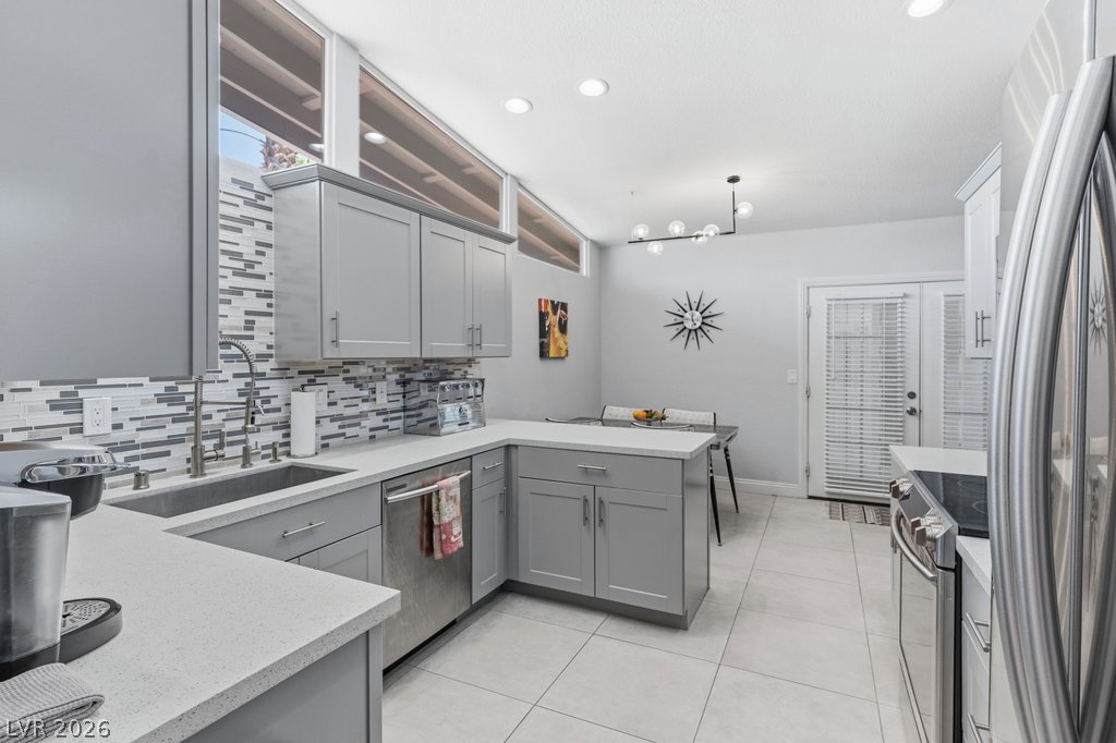 3327 Seminole Circle