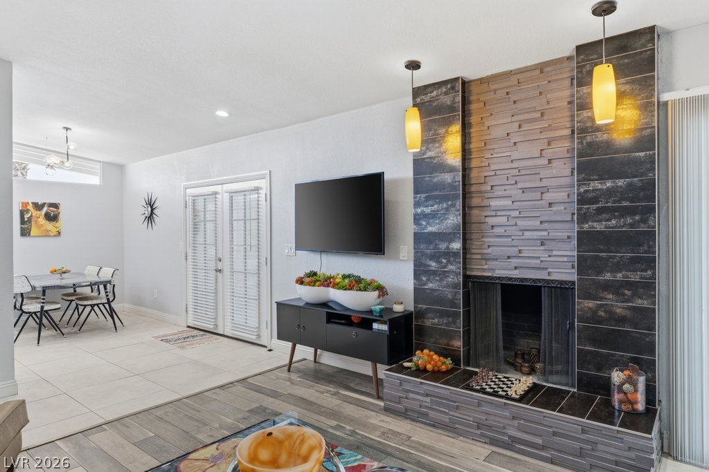 3327 Seminole Circle