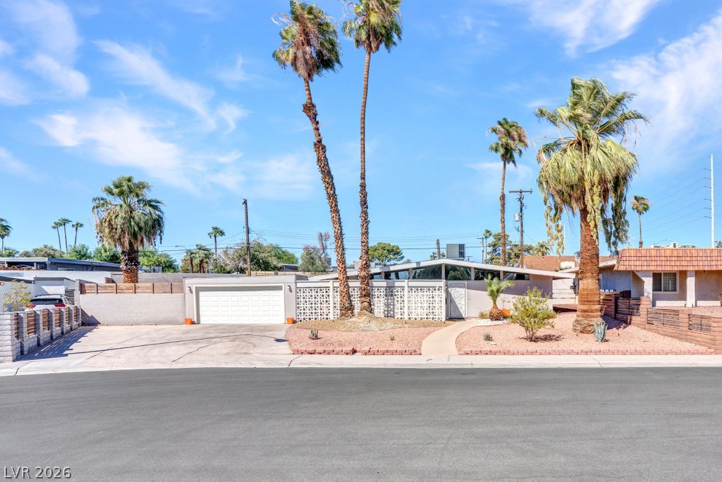 3327 Seminole Circle