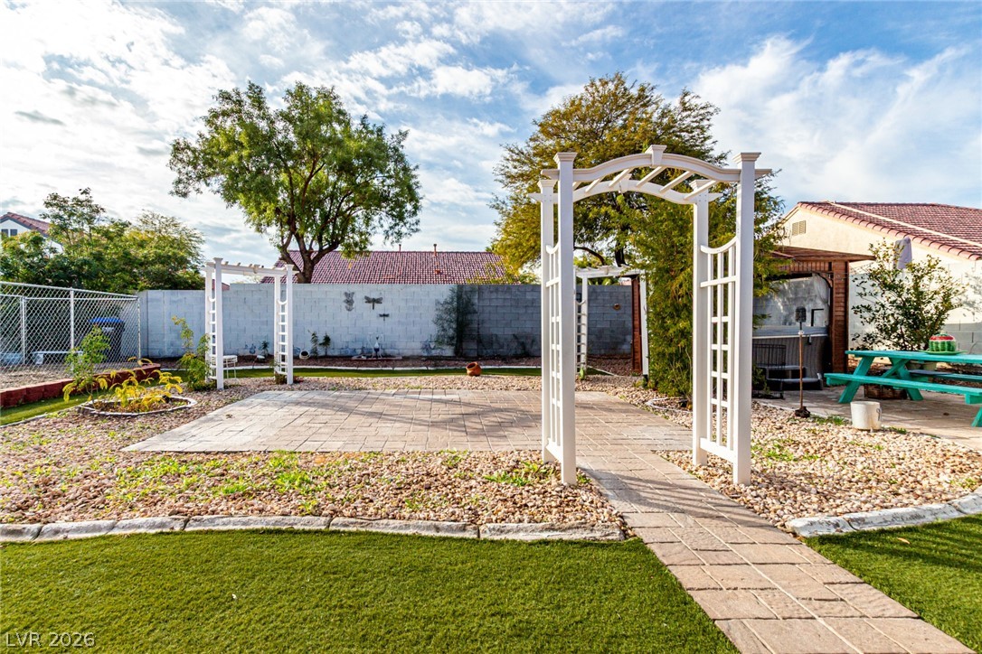 5931 Whalers Drift Street