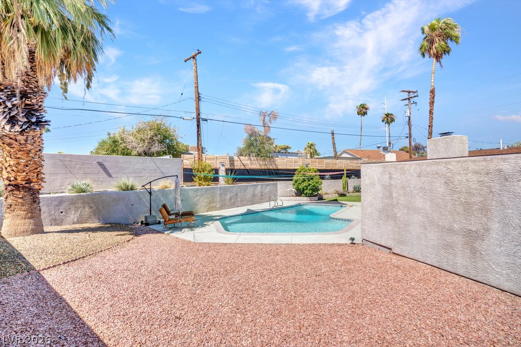 3327 Seminole Circle