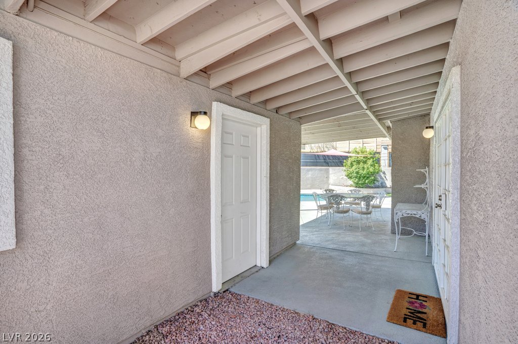 3327 Seminole Circle