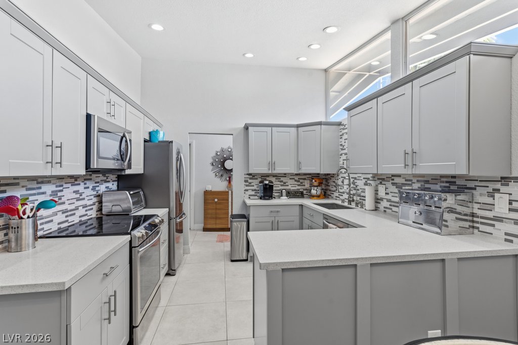 3327 Seminole Circle