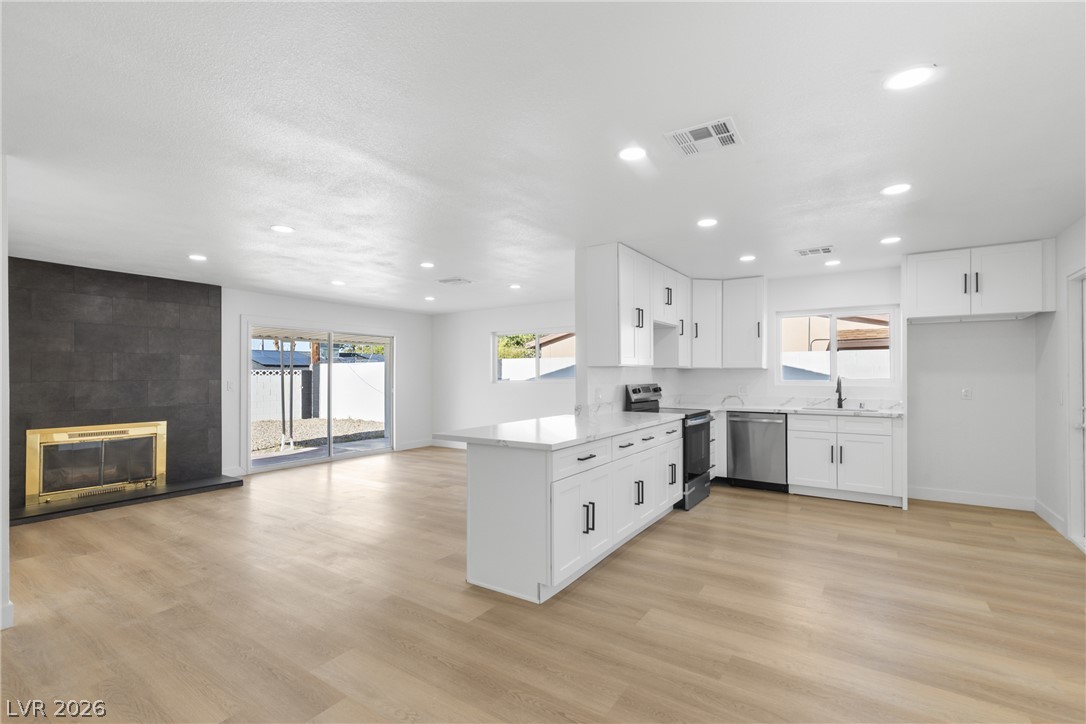5900 Carmen Boulevard