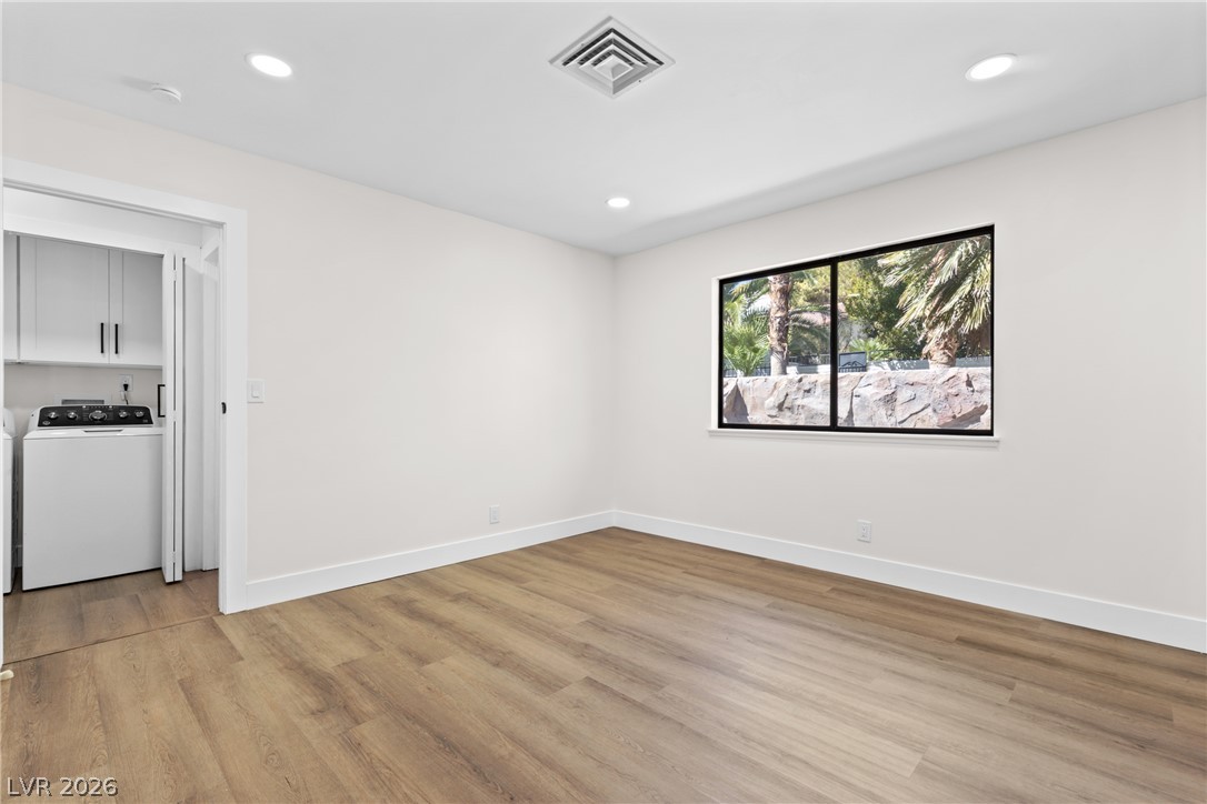3325 Calle De Corrida