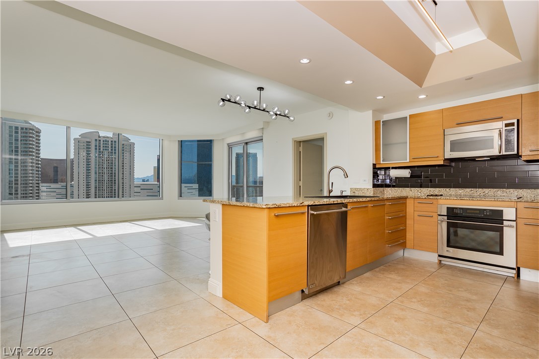 222 Karen Avenue 2301