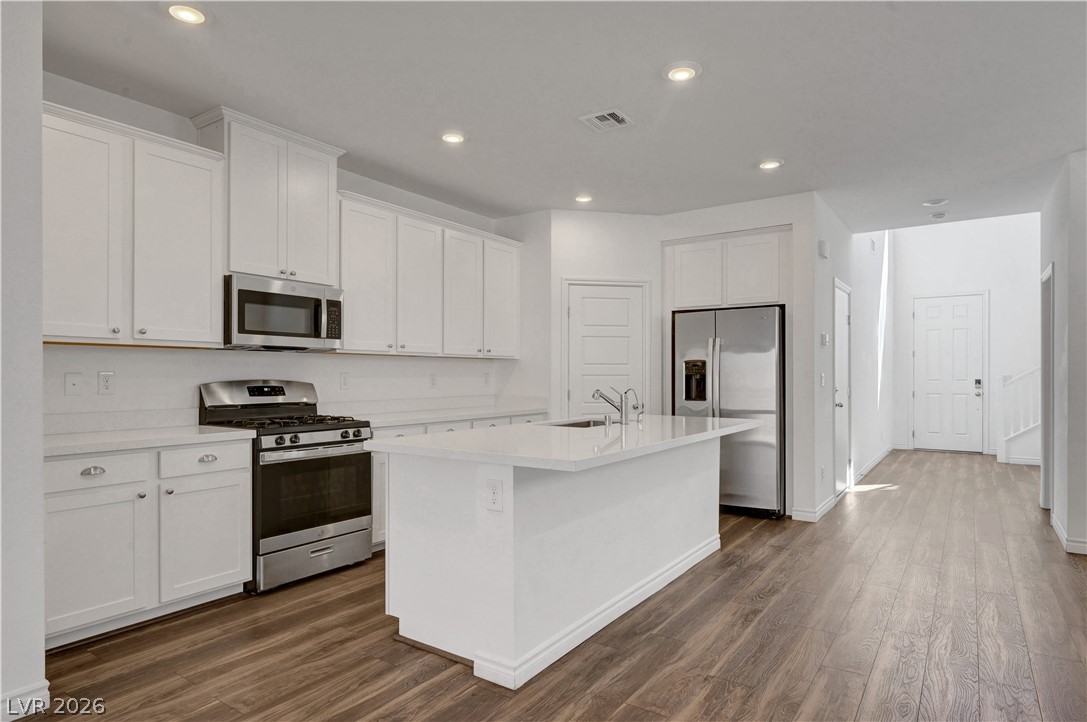6810 Gaslamp Harbor Avenue