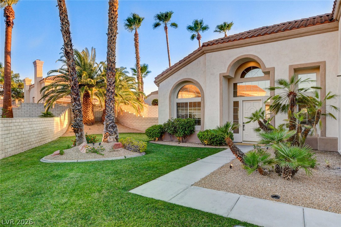 1929 Gleneagles Court