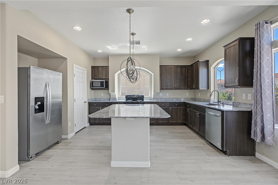 7665 Sandhaven Street