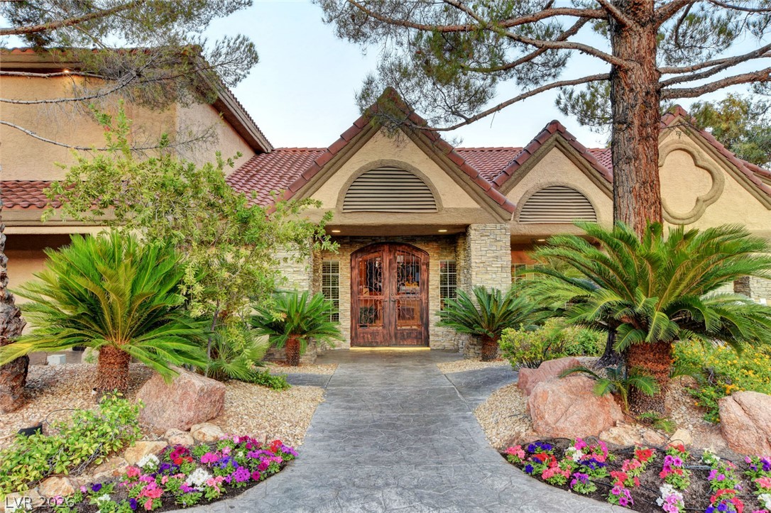 2200 South Fort Apache Road 2234