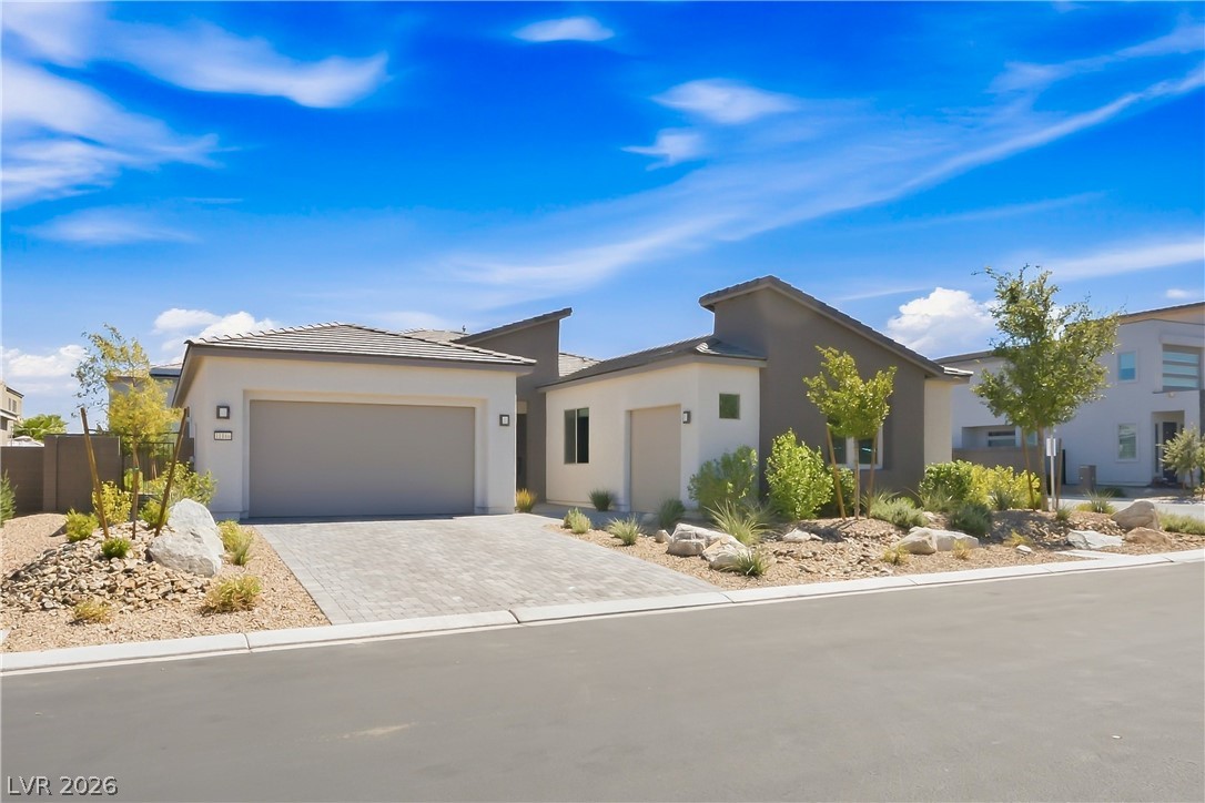11164 Twisty Ridge Street