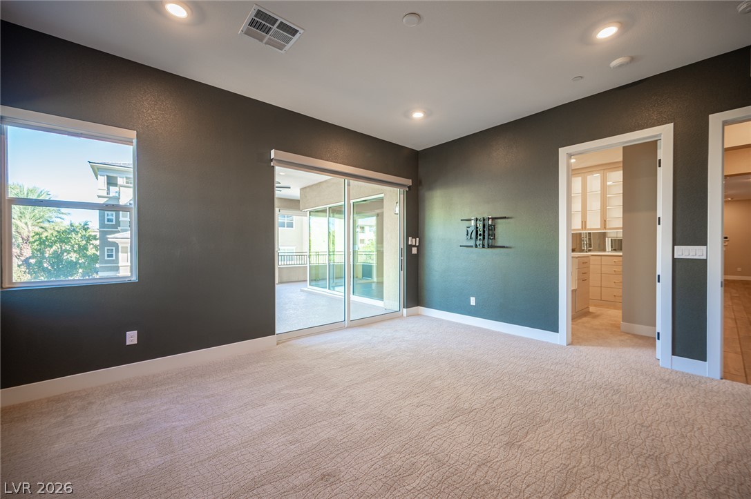 9200 South Las Manaitas Avenue 202