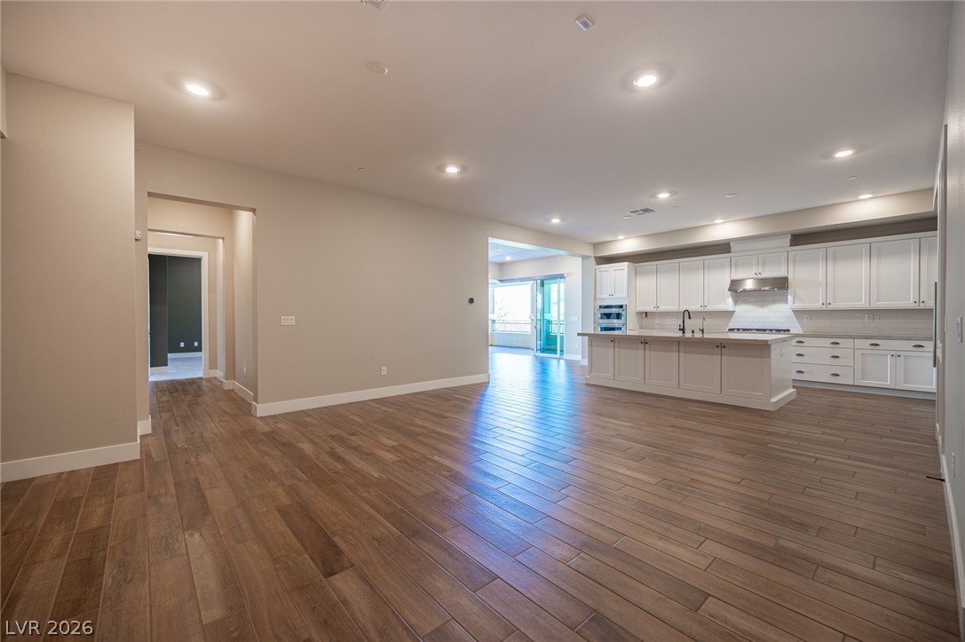 9200 South Las Manaitas Avenue 202