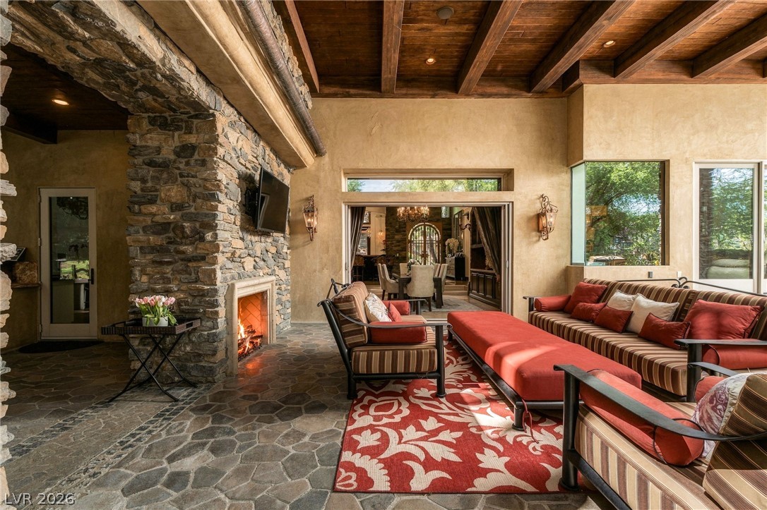 1513 Foothills Village Drive