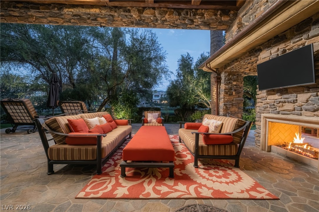 1513 Foothills Village Drive