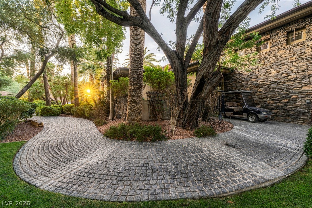 1513 Foothills Village Drive