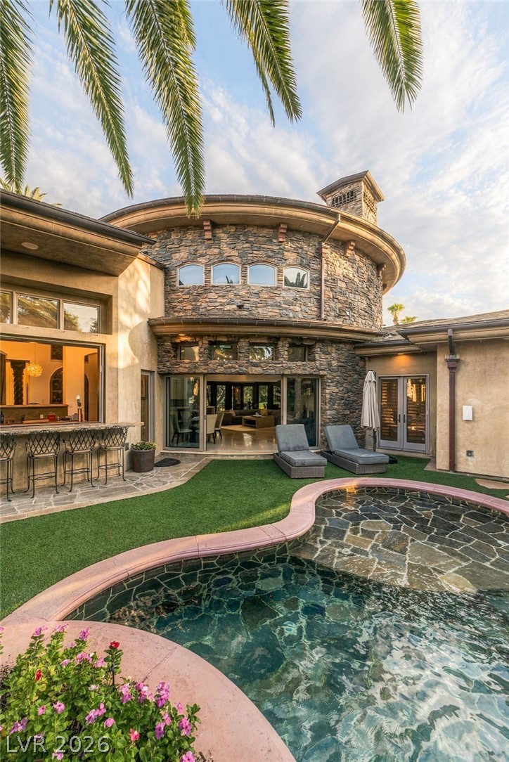 1513 Foothills Village Drive