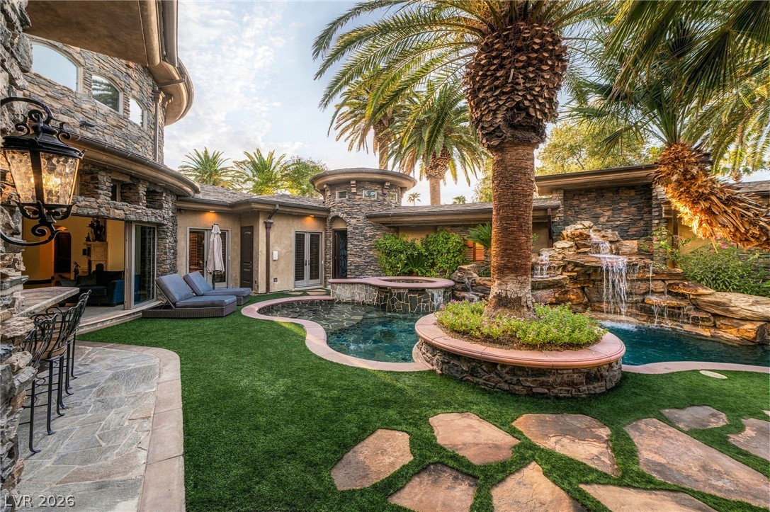 1513 Foothills Village Drive