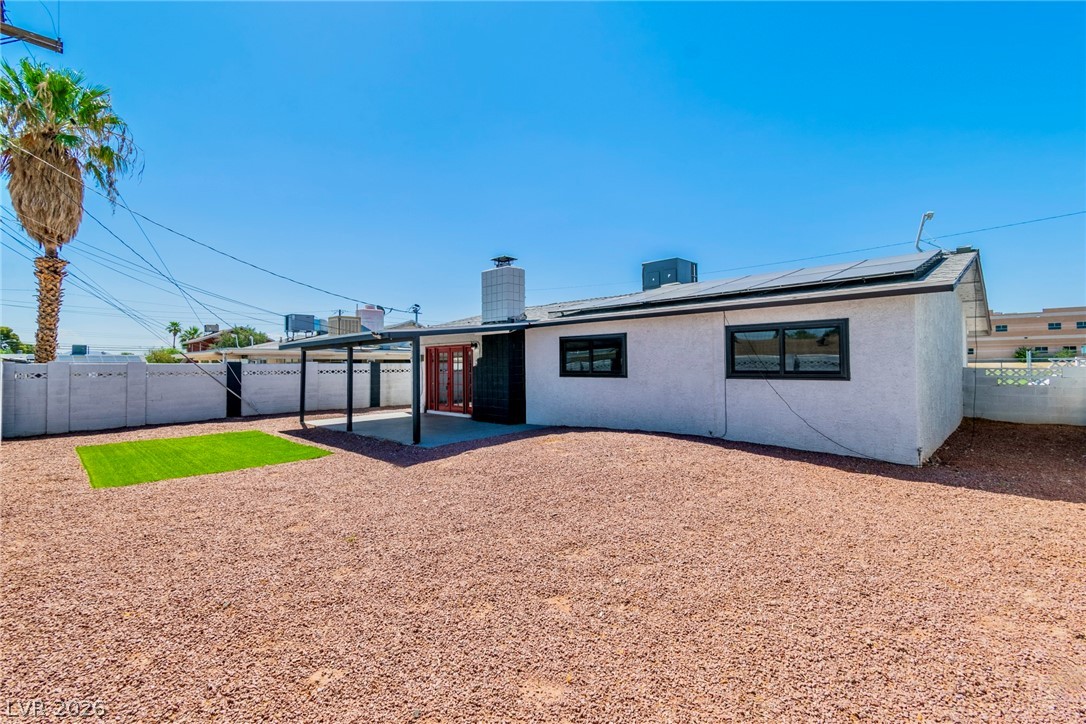 5804 Carmen Boulevard