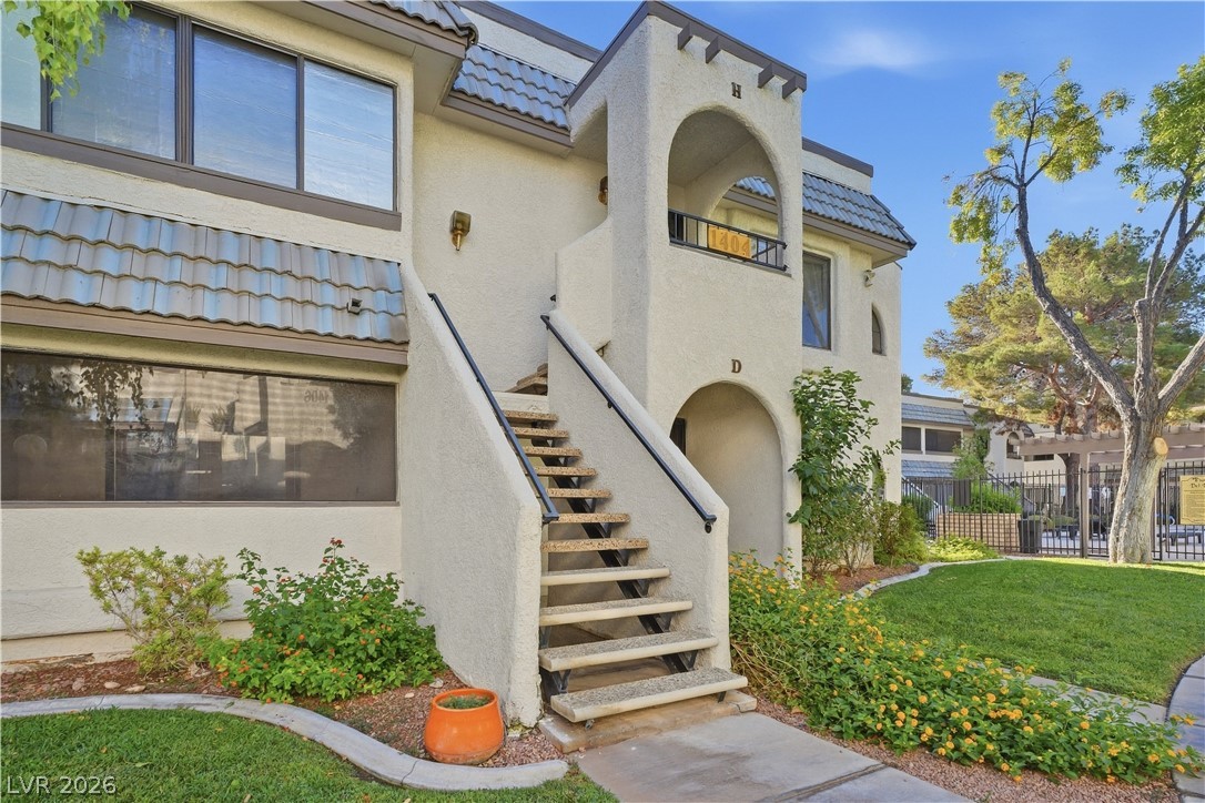 1404 Santa Margarita Street H