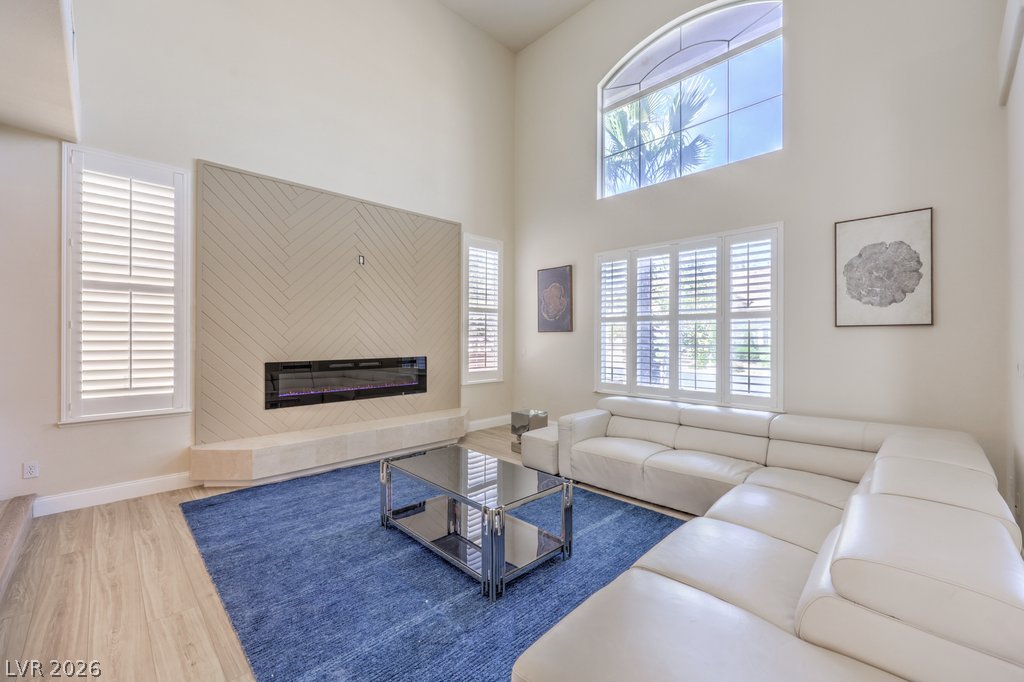 4453 Melrose Abbey Place