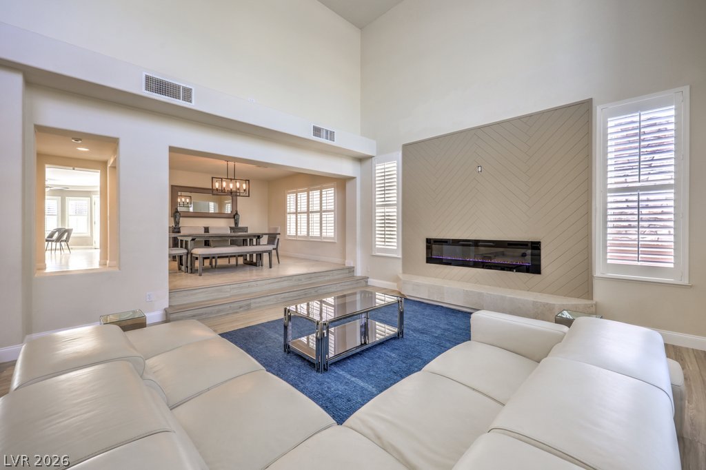 4453 Melrose Abbey Place