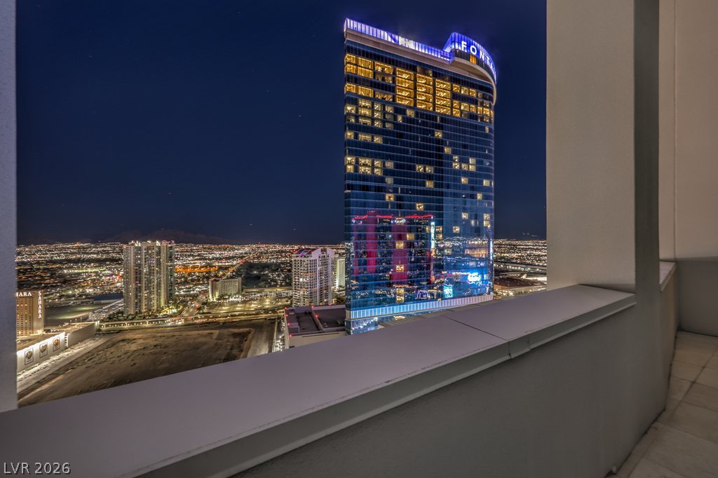 2700 Las Vegas Boulevard 4304