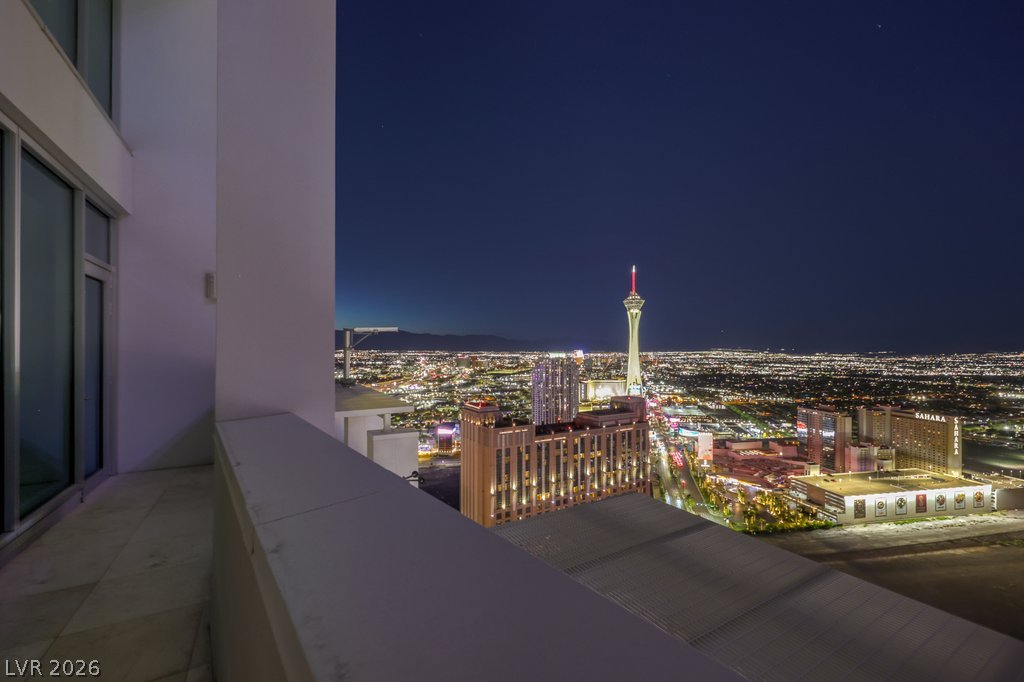 2700 Las Vegas Boulevard 4304
