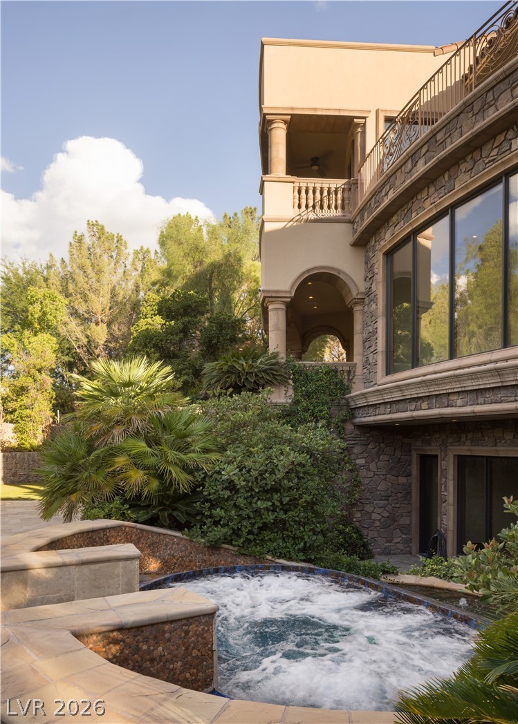 18 Olympia Hills
