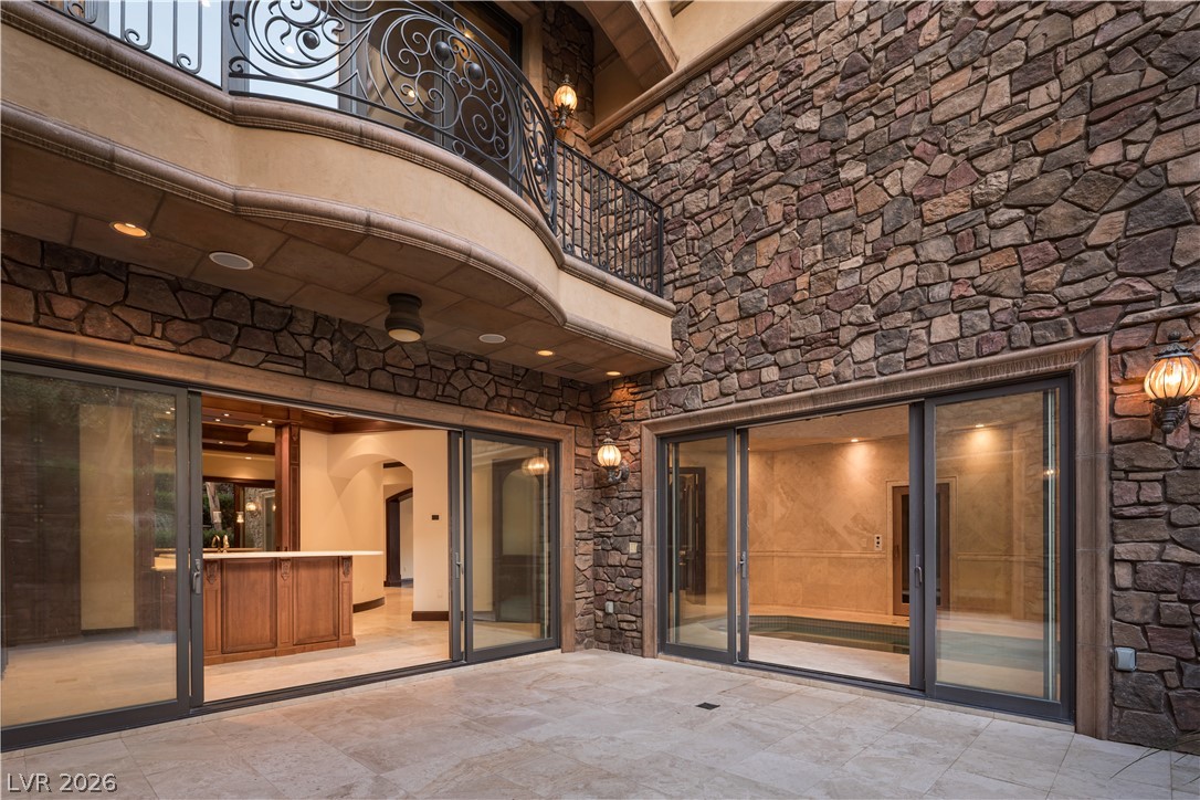 18 Olympia Hills
