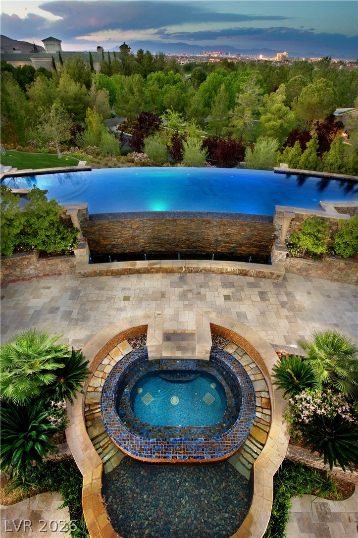 18 Olympia Hills