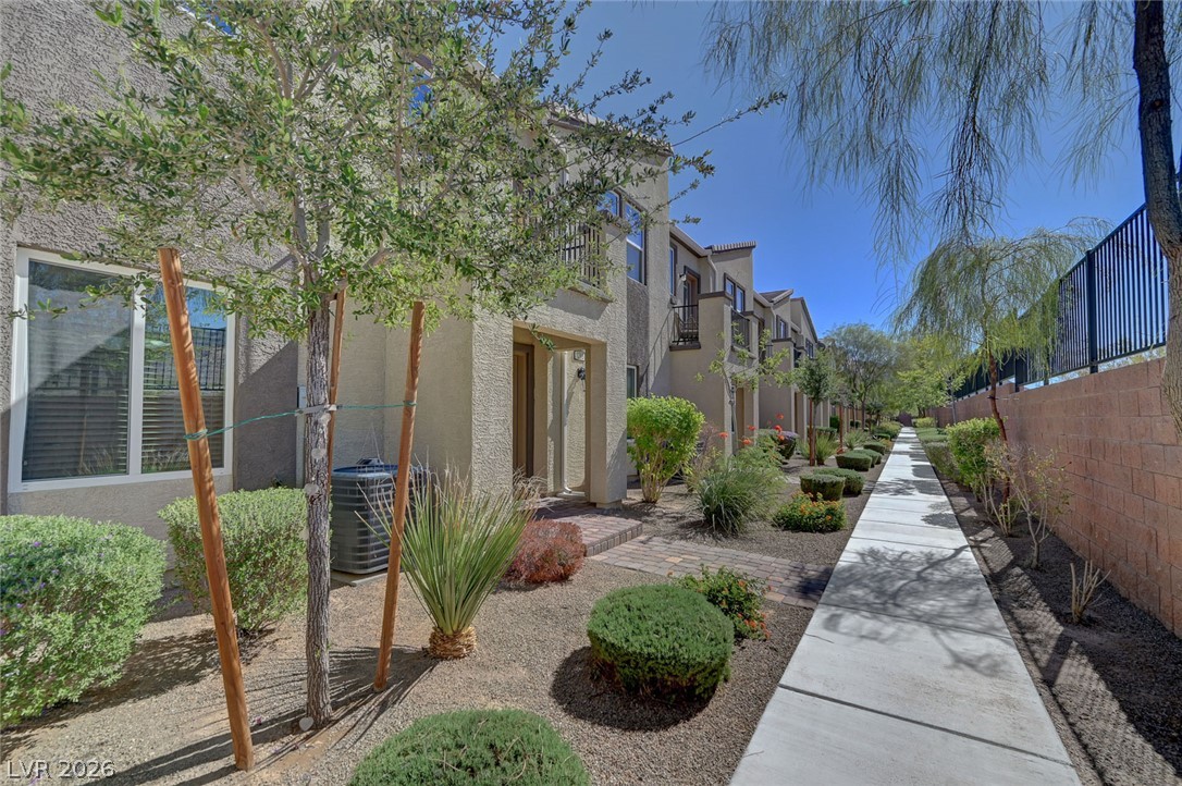 1285 Raritan Place