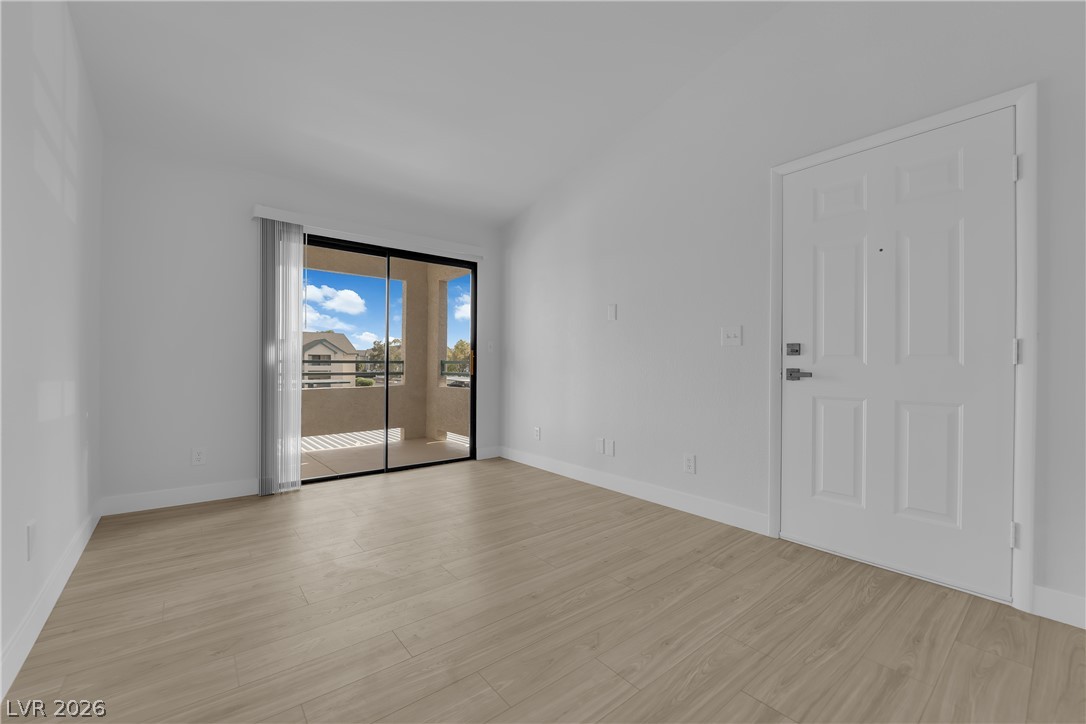 5111 Lindell Road 202