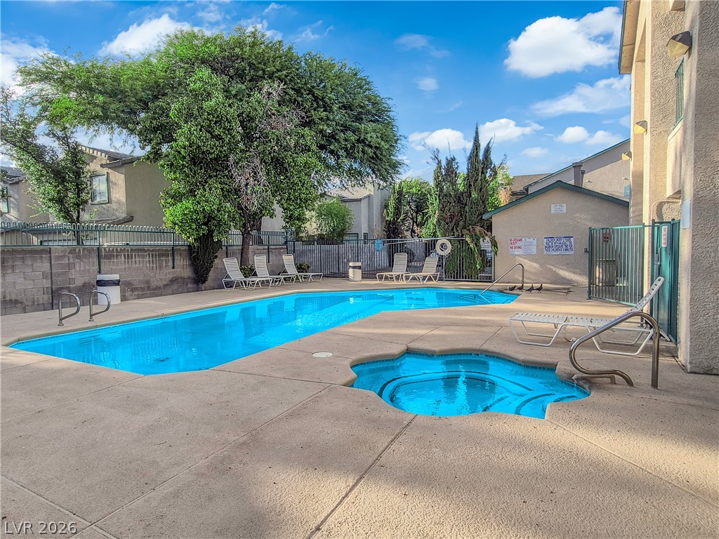 5111 Lindell Road 202