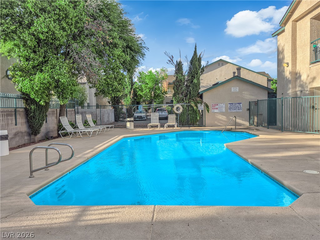 5111 Lindell Road 202
