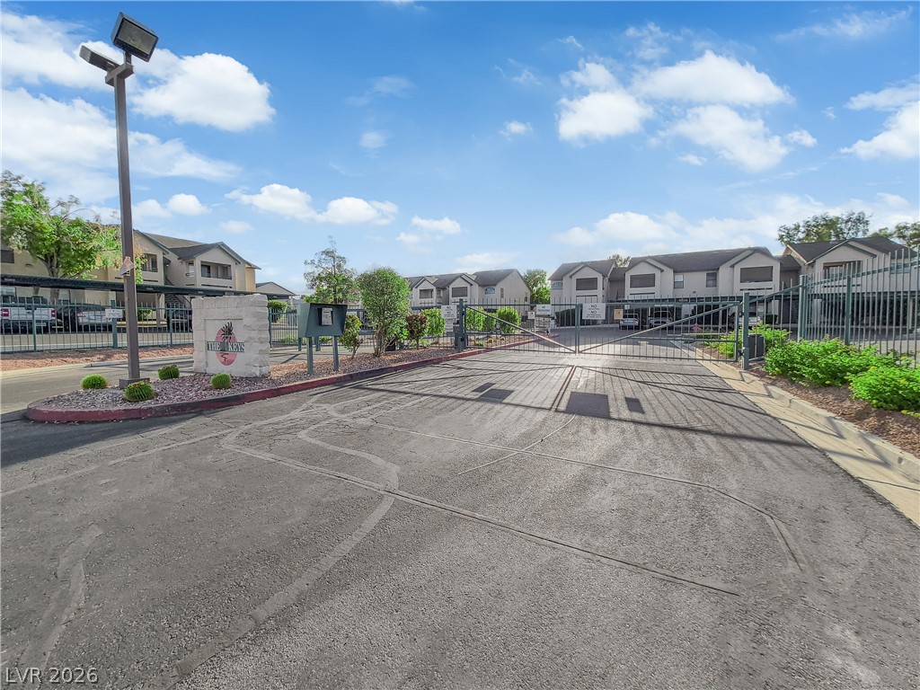 5111 Lindell Road 202